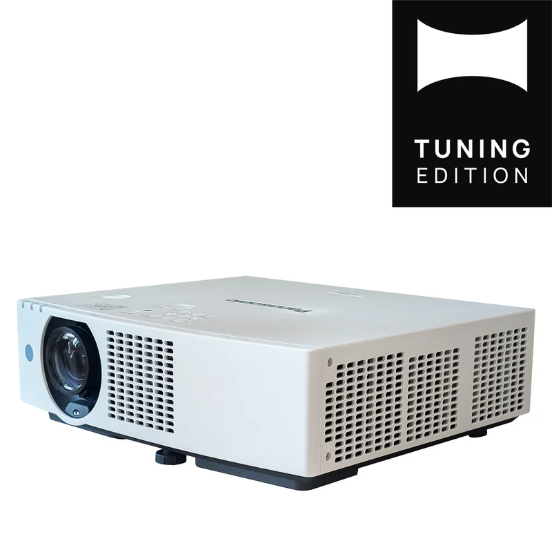 Panasonic PT-VMZ62EJ - WUXGA Laser Golf Beamer | HEIMKINO.de Tuning Edition