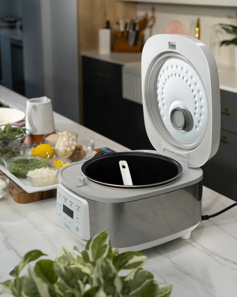 Panasonic 8 Cup Rice And Multi Cooker White/Silver