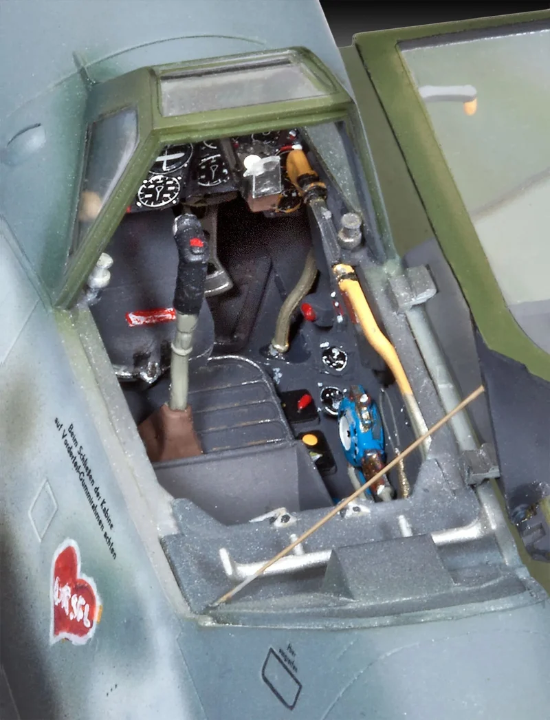 1/32 Messerschmitt Bf 109G-10 Erla Model Kit