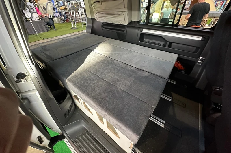 Moonbox Campingbox mit Tisch Van/Bus 124cm Modify Weiß