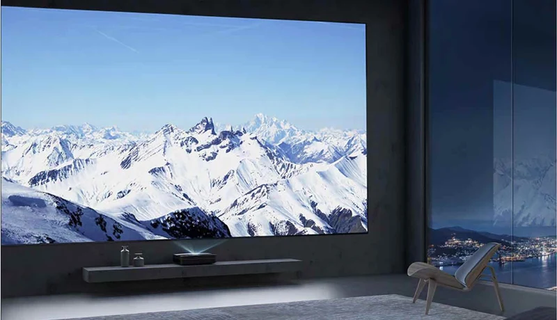 Chiq B8U Laser-TV 4K mit android TV OS und HDMI 2.1