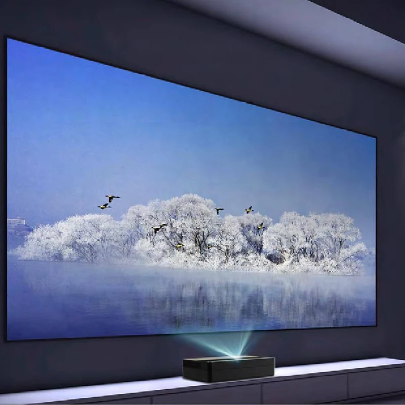 Chiq B8U Laser-TV 4K mit android TV OS und HDMI 2.1