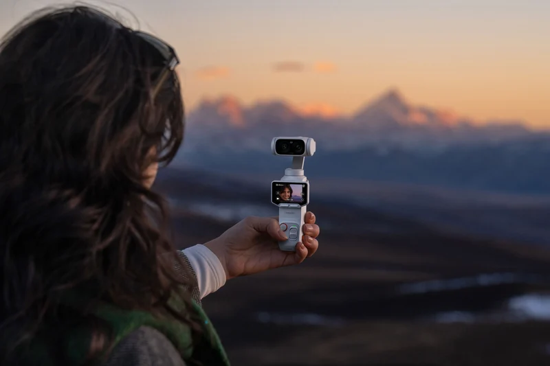 Insta360 Luna Ultra Standard Bundle - Stellar White