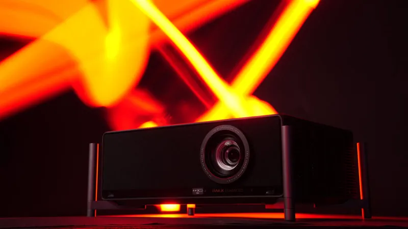 XGIMI Titan Dual - 4K UHD Laser Heimkino Beamer, 5000 Lumen