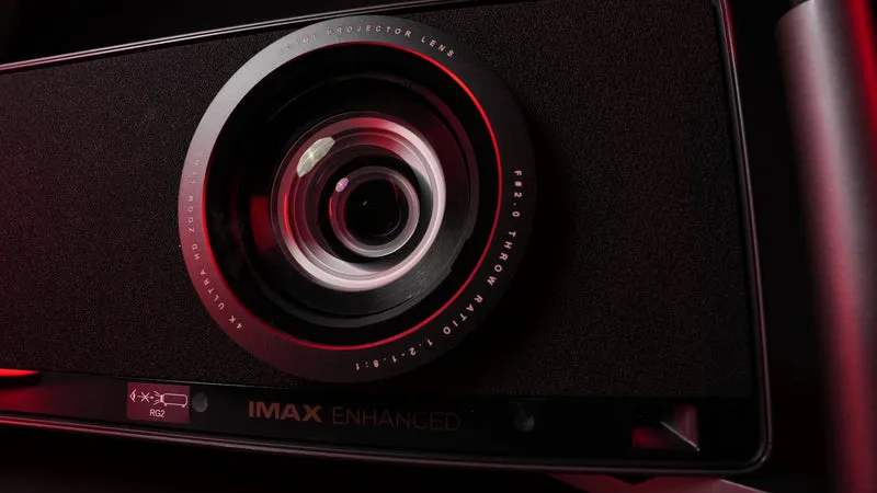 XGIMI Titan Dual - 4K UHD Laser Heimkino Beamer, 5000 Lumen