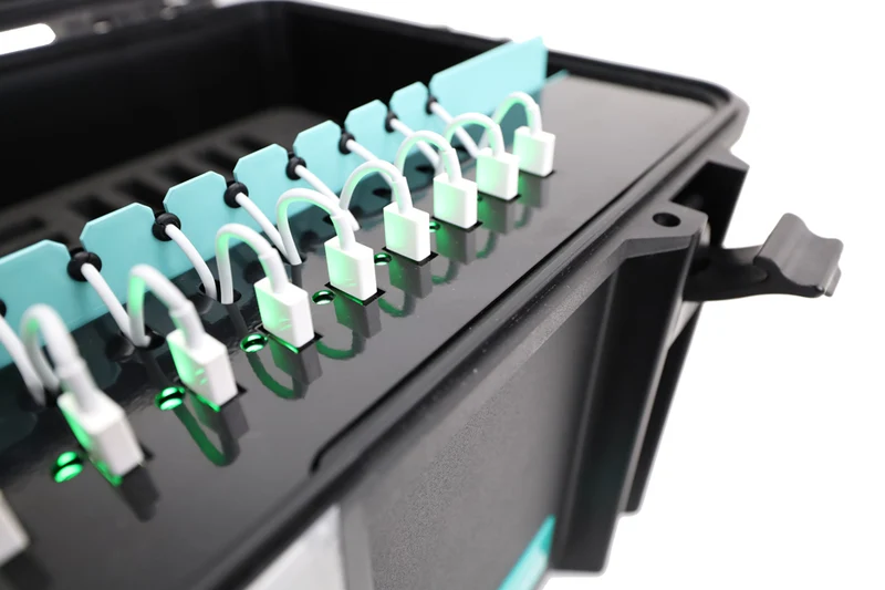 TransformerCase T16MC Pro Ladekoffer für bis zu 16 Geräte (mit max. 15") via USB