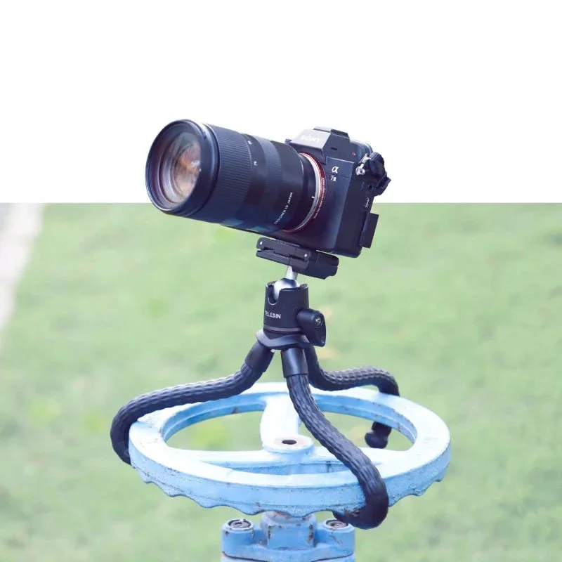 Telesin Tripod flexibelt 360 grader kulledshuvud 1/4" skruv / Mobilhållare / Tillbehörssko - Bläckfisk