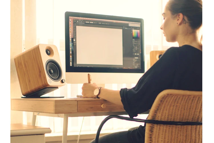 Kanto S4 Angled Desktop Speaker Stands for Midsize Speakers Pair (Black)