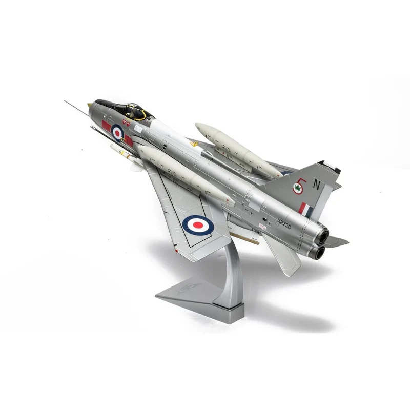 Corgi 1/48 English Electric Lightning F.6 - RAF No. 5 Sqn - RAF Leconfield