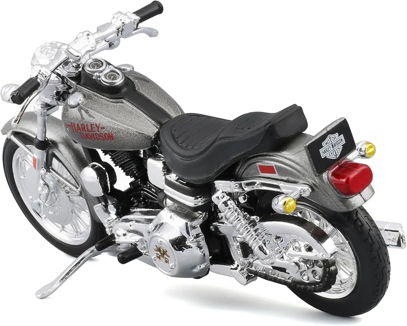 1/18 Harley Davidson Motorcycle Duos -Two pack Paired by Decade - 1970's