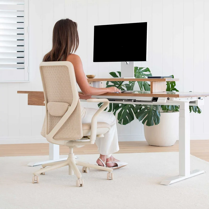 Desky Pro Ergonomic Mesh Chair with Headrest Pink