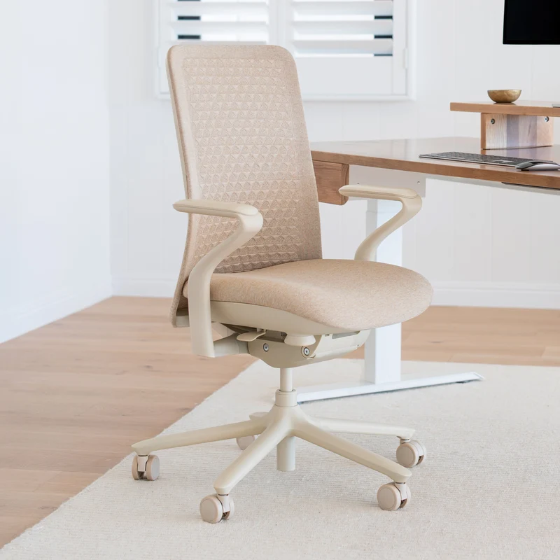 Desky Pro Ergonomic Mesh Chair No Headrest Pink