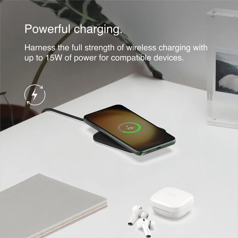 Belkin BoostCharge Universal Easy Align 15W Wireless Charging Pad