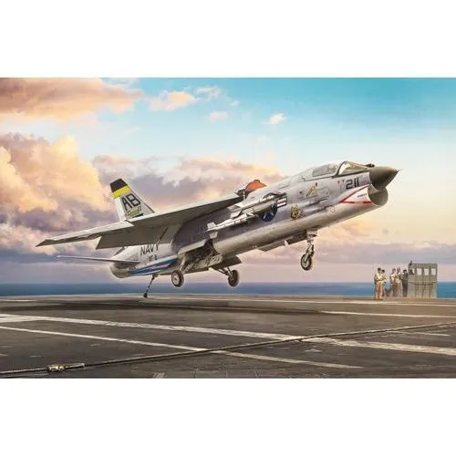 1/72 F8E Crusader Plastic Model Kit