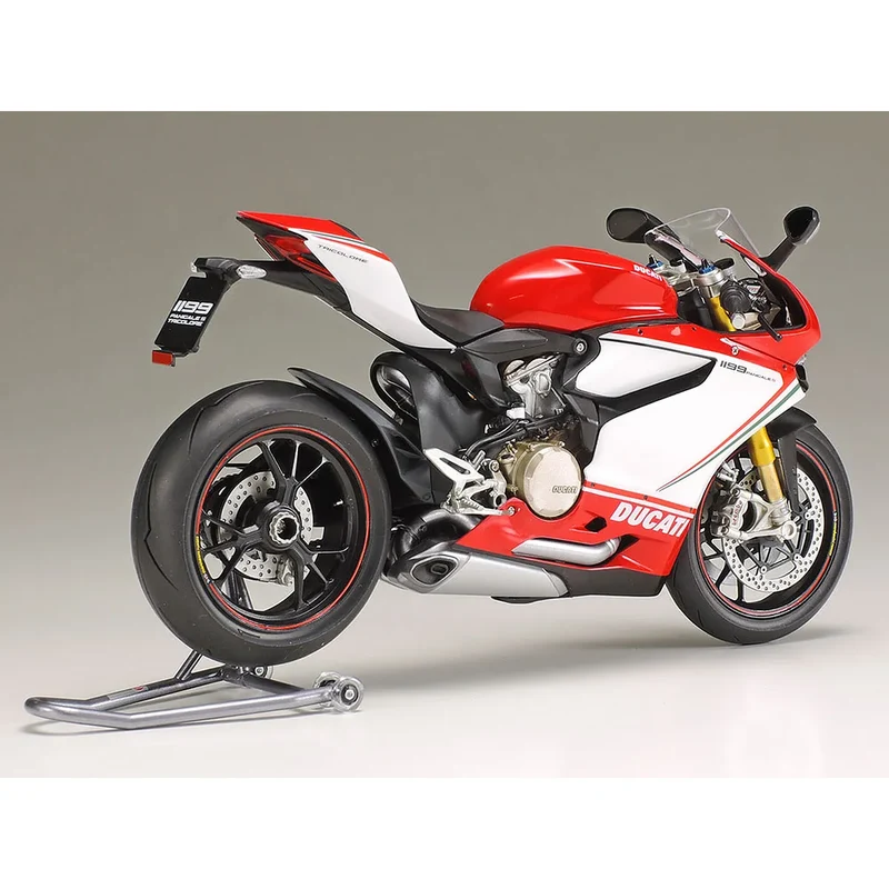 Tamiya 1/12 Ducati 1199 Panigale S Tricolore Motorcycle Scaled Plastic Model Kit