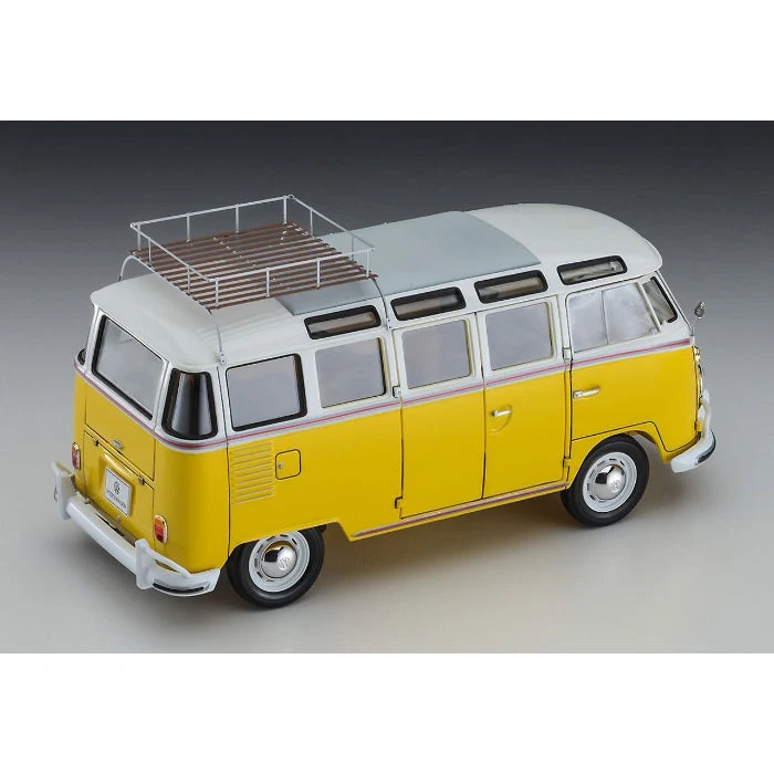 Hasegawa 1/24 Volkswagen Type 2 Micro Bus with Roof Carrier