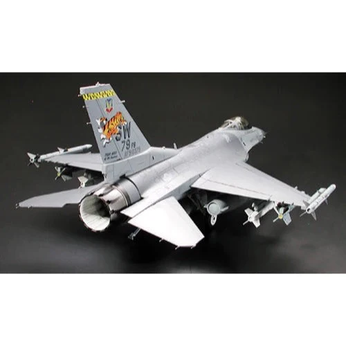 Tamiya 1/32 F16C (Block 50) Fighting Falcon