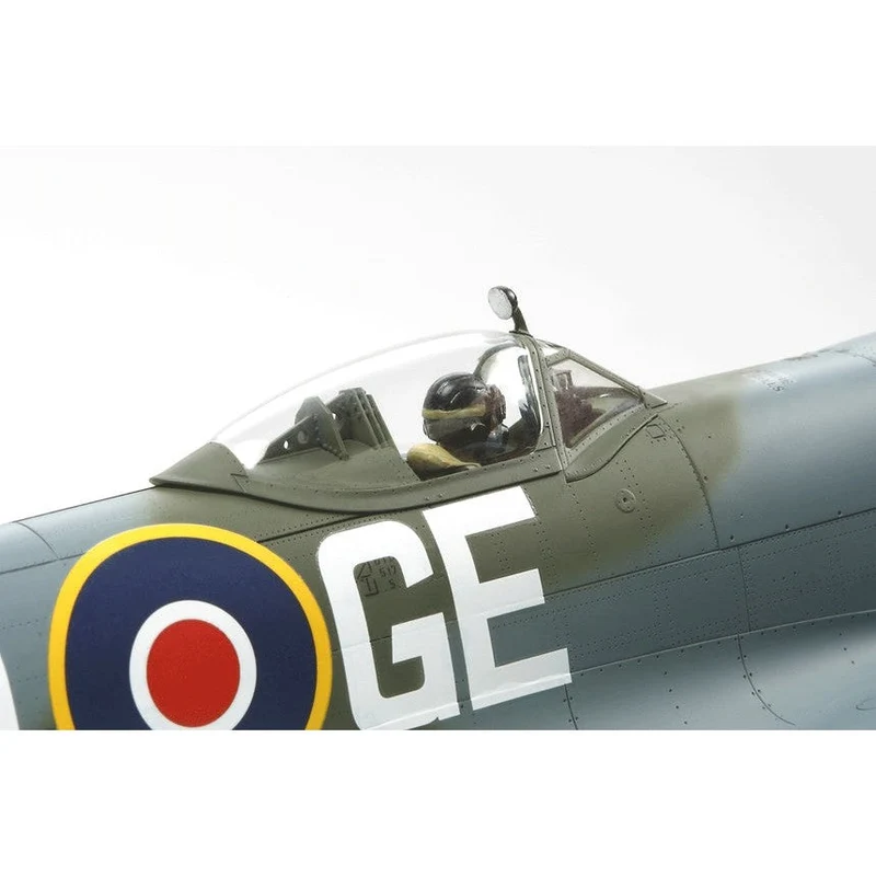 Tamiya 1/32 Supermarine Spitfire Mk.XVIe (F)