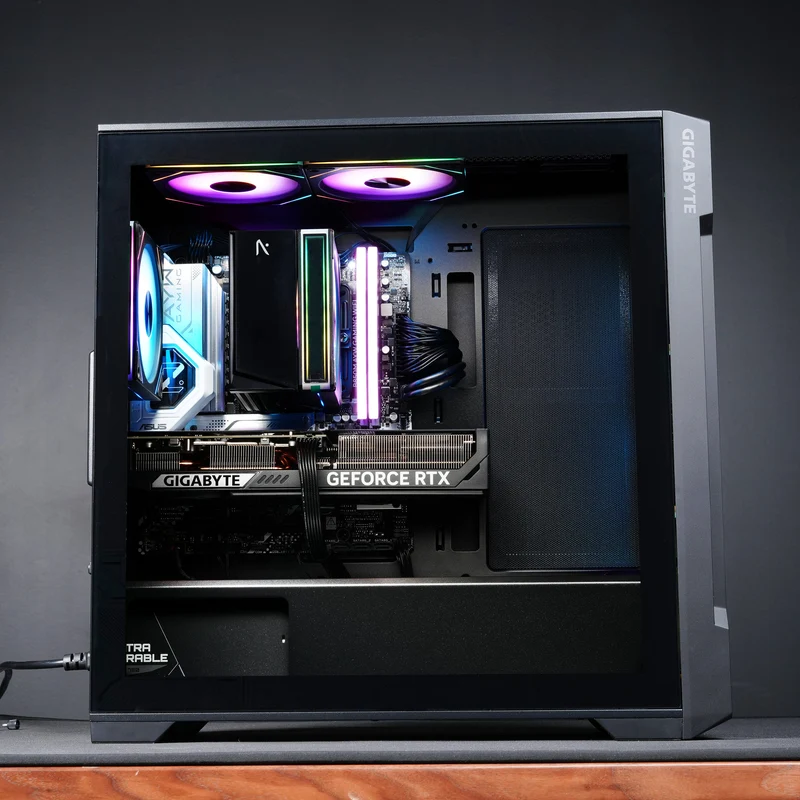 Aftershock Flow Lite | RTX 5070 OC SFF | Ryzen 5 7500F | Desktop Gaming PC