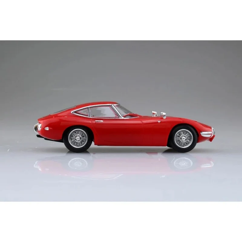 Aoshima 1/32 Snap Toyota 2000GT (Solar Red)