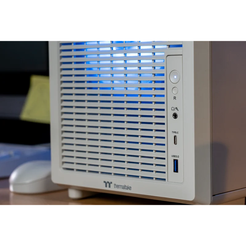 Thermaltake Retro Gaming Desktop PC (Intel 14400F/ RTX 5060 / 32GB RAM)