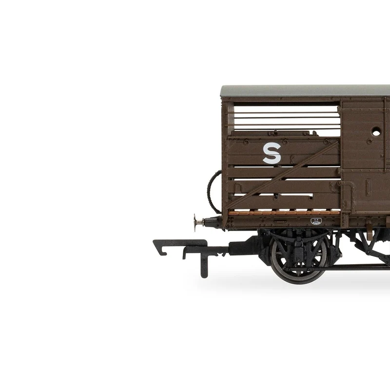 Hornby OO SR Cattle Wagon 53698
