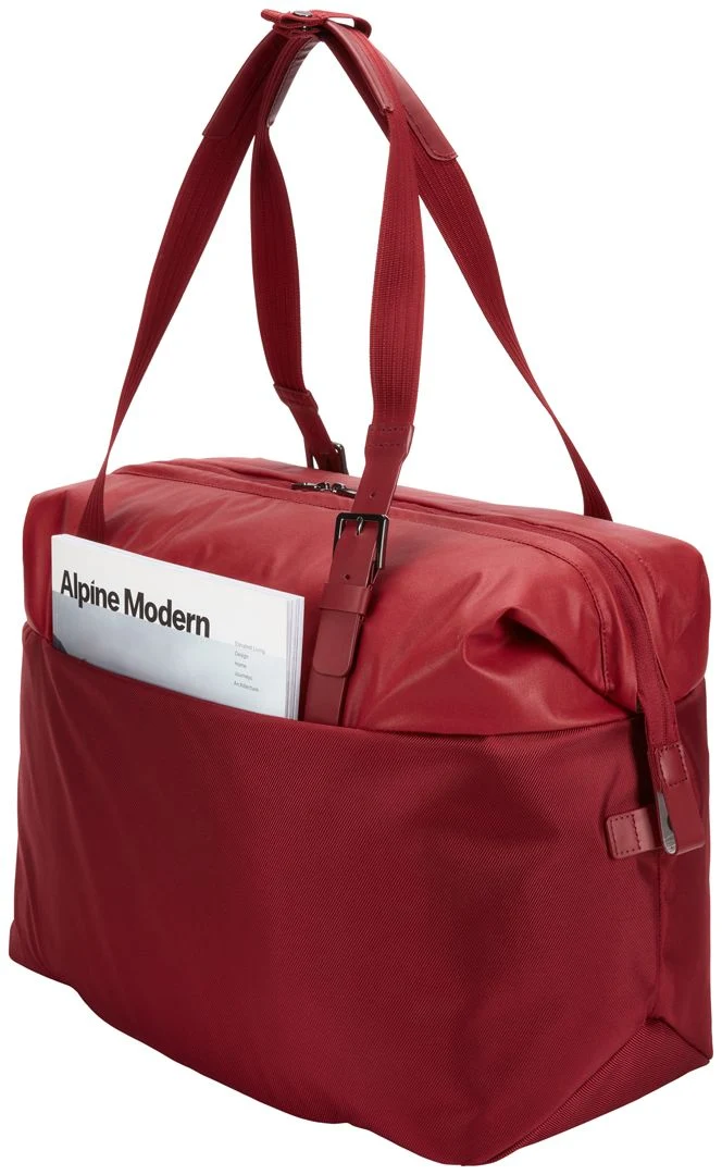 Thule 37L Spira Weekender Duffle Tote Travel Bag in Rio Red