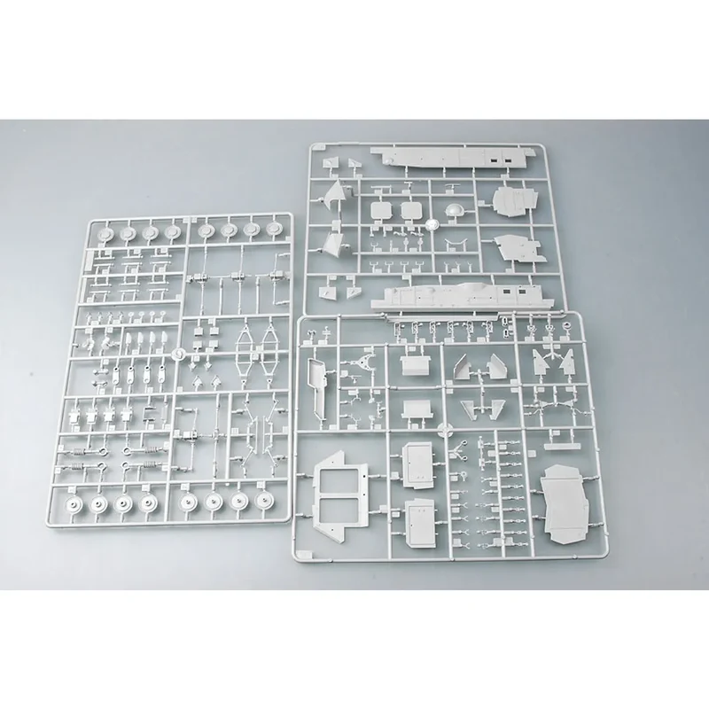 Trumpeter 1/35 LAV-A2 Armoured Vehicle Scaled Plastic Model Kit