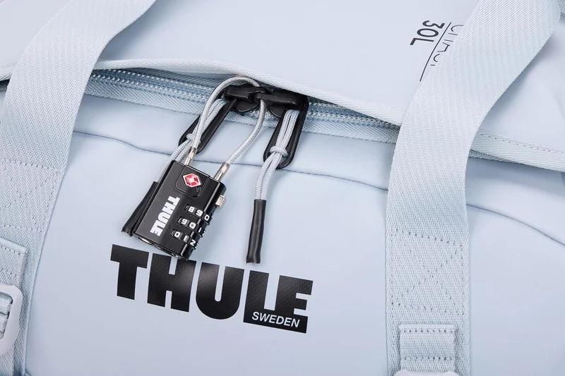Thule Chasm 30L Duffel Overnight Bag Convertible Backpack Duffle in Soft Blue