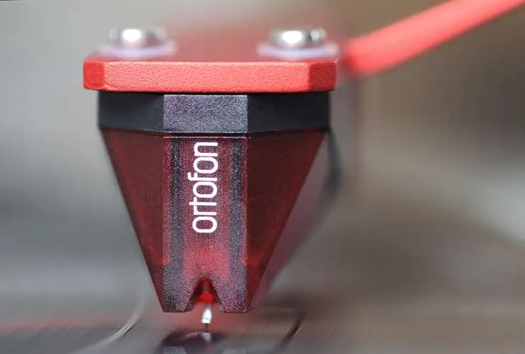 2M Red