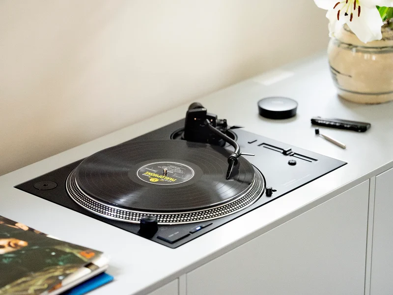 Concorde Music Black