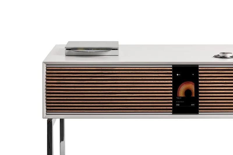 R810