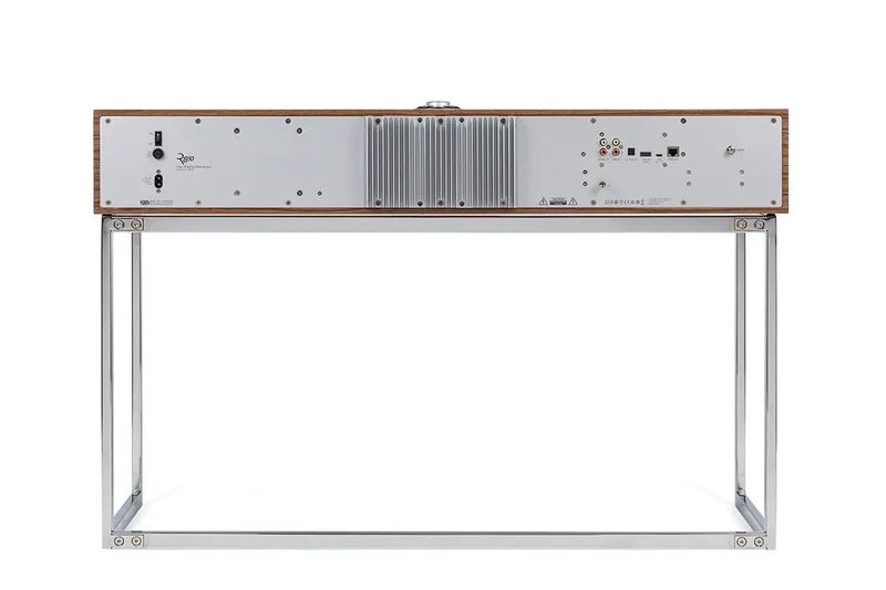R810